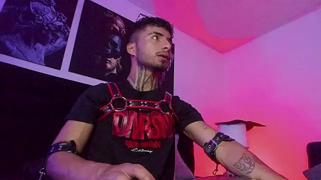JuanCamiilo 66 online show from 10-02-25, 02:48