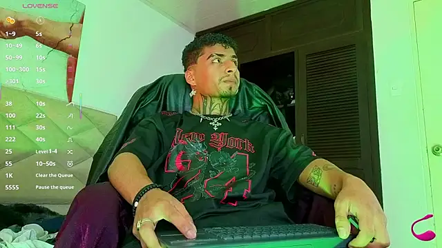 Snapshot of JuanCamiilo_66 chatting on 07-19-26, 03:04 JuanCamiilo 66 online show from 07-19-26, 03:04