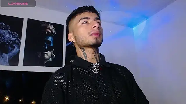 JuanCamiilo 66 online show from 02-10-25, 04:08