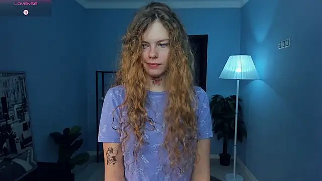 Snapshot of RayaNenlia chatting on 02-08-26, 05:05 RayaNenlia online show from 02-08-26, 05:05