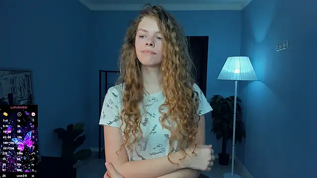 Snapshot of RayaNenlia chatting on 02-21-26, 05:09 RayaNenlia online show from 02-21-26, 05:09