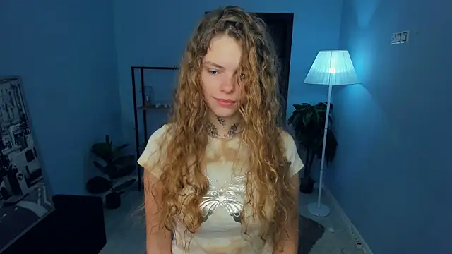 RayaNenlia online show from 10-27-25, 05:08