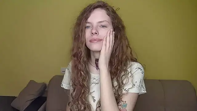 Snapshot of RayaNenlia chatting on 03-02-26, 05:19 RayaNenlia online show from 03-02-26, 05:19