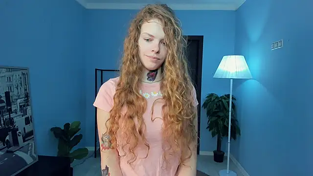 Snapshot of RayaNenlia chatting on 02-16-26, 05:17 RayaNenlia online show from 02-16-26, 05:17