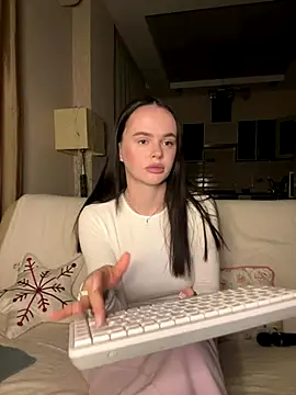 Snapshot of DinaTasty chatting on 01-07-26, 10:04 DinaTasty online show from 01-07-26, 10:04