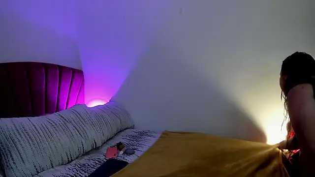 Melody bonnie online show from 11-10-25, 11:04