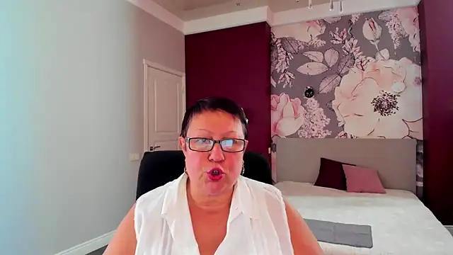 BarbaraTurners online show from 10-12-25, 11:44