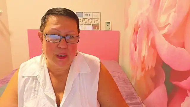 BarbaraTurners online show from 10-26-25, 12:38