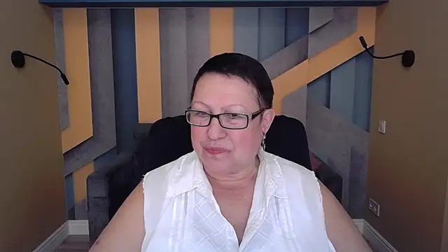 BarbaraTurners online show from 10-31-25, 07:32