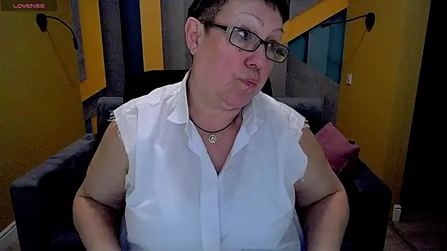 BarbaraTurners online show from 03-18-25, 12:40