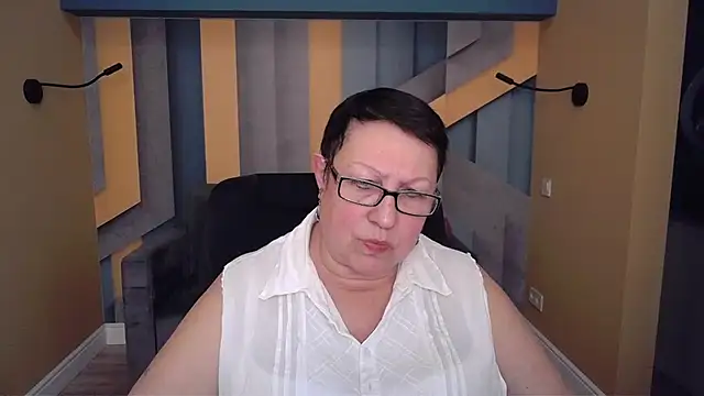 BarbaraTurners online show from 12-19-25, 07:27