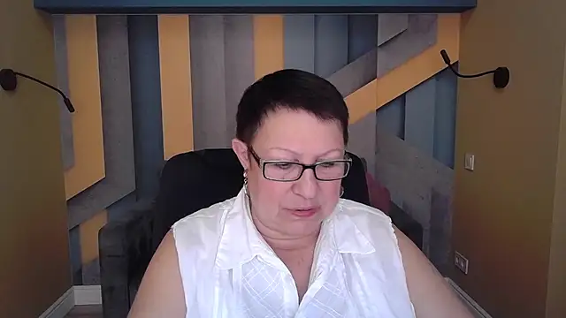 BarbaraTurners online show from 11-05-25, 07:39