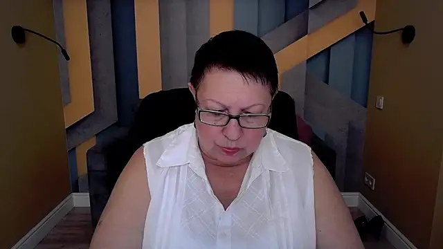 BarbaraTurners online show from 11-07-25, 07:40