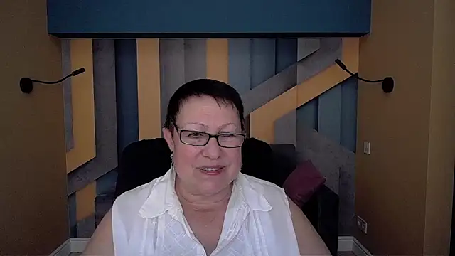 BarbaraTurners online show from 11-17-25, 07:29