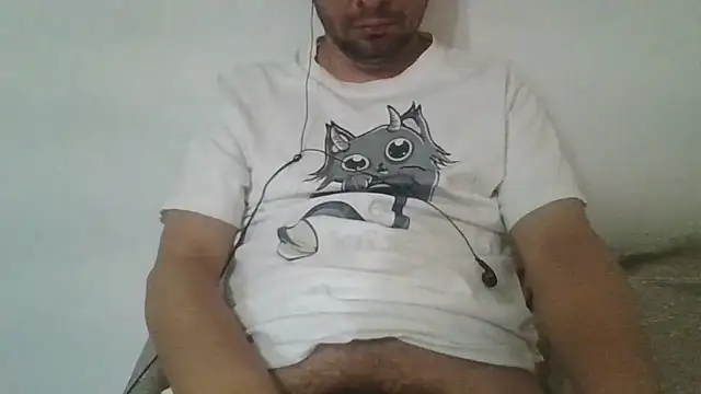 Snapshot of angeljz4 chatting on 05-24-26, 05:46 angeljz4 online show from 05-24-26, 05:46