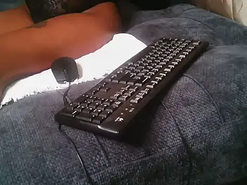 Snapshot of Rimeldany chatting on 02-11-26, 07:03 Rimeldany online show from 02-11-26, 07:03