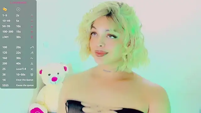 Emmaa Saenz  online show from 03-15-26, 09:55