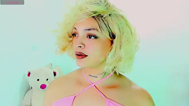 Emmaa Saenz  online show from 02-28-26, 10:31