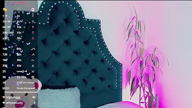Snapshot of Emmaa_Saenz_ chatting on 02-25-25, 03:09 Emmaa Saenz online show from 02-25-25, 03:09