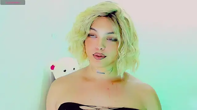 Emmaa Saenz  online show from 03-22-26, 10:22