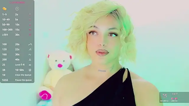 Emmaa Saenz  online show from 03-15-26, 12:06