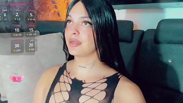 Snapshot of Emmaa_Saenz_ chatting on 05-30-26, 10:37 Emmaa Saenz online show from 05-30-26, 10:37