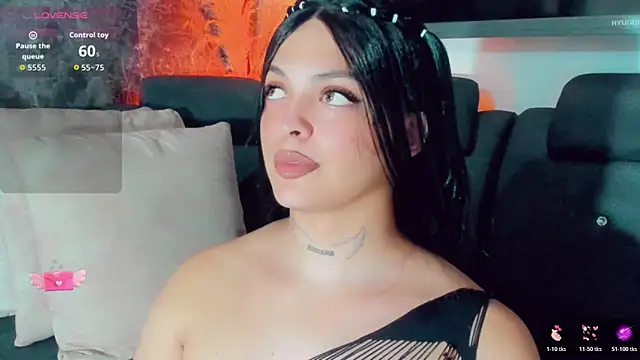 Snapshot of Emmaa_Saenz_ chatting on 05-31-26, 10:10 Emmaa Saenz online show from 05-31-26, 10:10