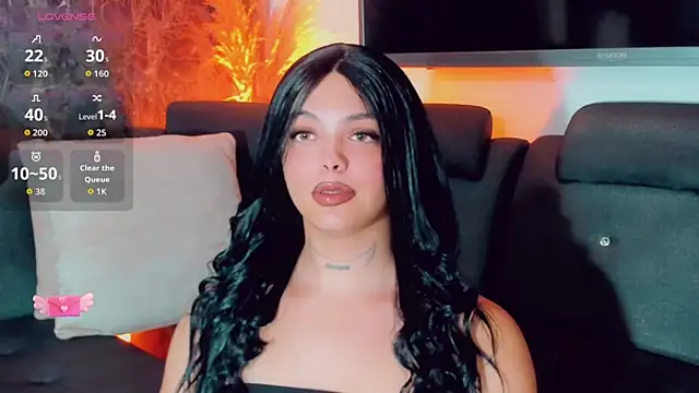 Snapshot of Emmaa_Saenz_ chatting on 05-18-26, 11:20 Emmaa Saenz online show from 05-18-26, 11:20