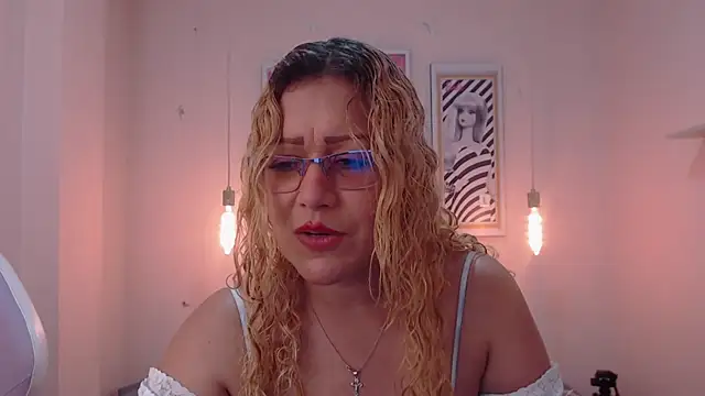 Veronica escobar  online show from 01-25-25, 04:02