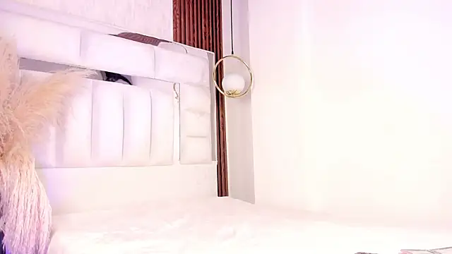 im tyra online show from 11-16-25, 05:34