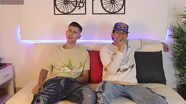 Crazy nigth01 online show from 10-15-25, 07:22