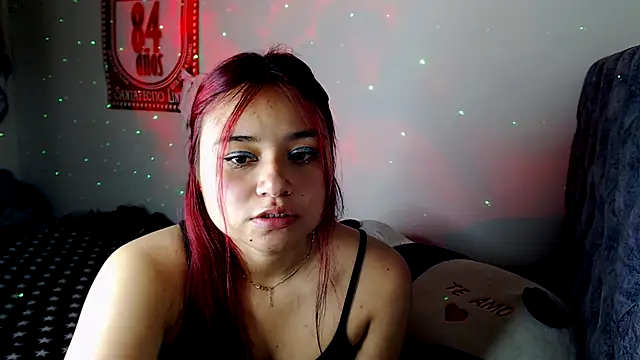 Snapshot of Sweet_cheerry__ chatting on 11-07-25, 04:06 Sweet cheerry online show from 11-07-25, 04:06