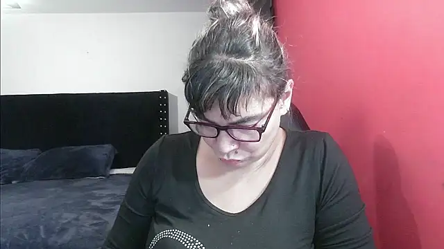 charlotedoll online show from 10-30-25, 03:49