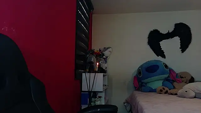 charlotedoll online show from 06-06-26, 10:04