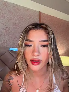 Snapshot of Arianavillada chatting on 05-18-26, 03:50 Arianavillada online show from 05-18-26, 03:50