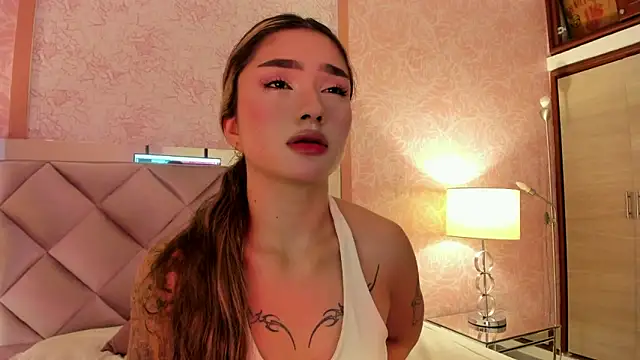 Arianavillada online show from 11-14-25, 03:43