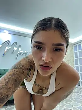 Snapshot of Arianavillada chatting on 07-07-26, 07:23 Arianavillada online show from 07-07-26, 07:23