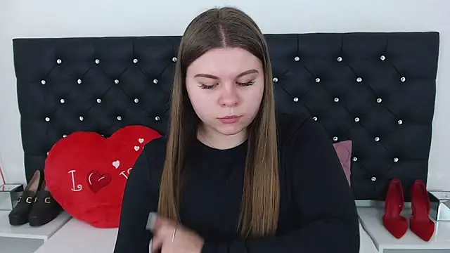 Snapshot of AbbyPleasure chatting on 02-14-25, 12:36 AbbyPleasure online show from 02-14-25, 12:36