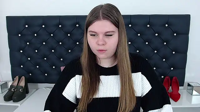 Snapshot of AbbyPleasure chatting on 02-25-25, 03:53 AbbyPleasure online show from 02-25-25, 03:53