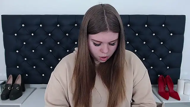 Snapshot of AbbyPleasure chatting on 03-19-25, 10:00 AbbyPleasure online show from 03-19-25, 10:00