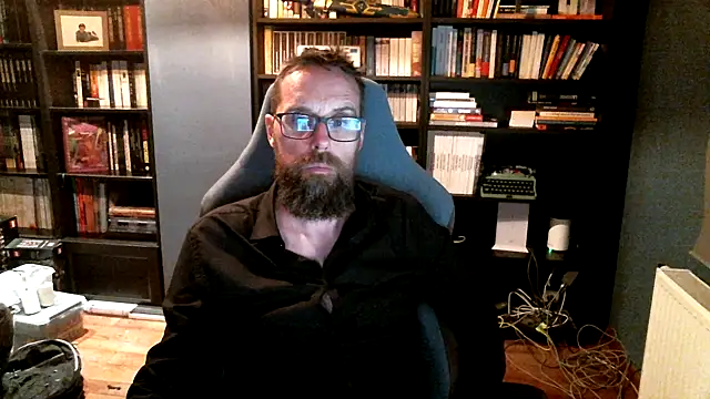 MeSteff online show from 10-12-25, 05:25