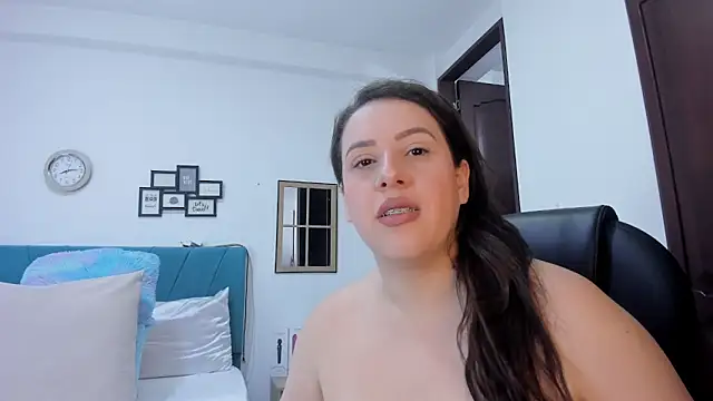 kamila lopez online show from 10-24-25, 09:25