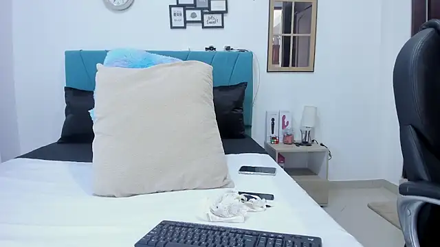 kamila lopez online show from 02-07-26, 08:28