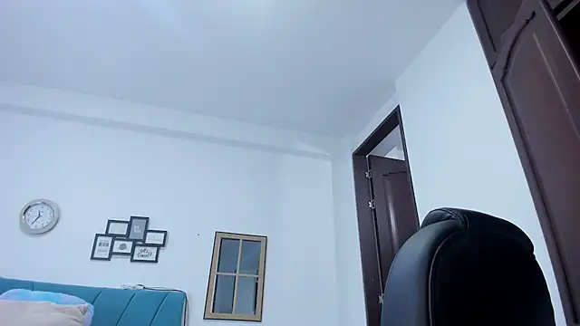 kamila lopez online show from 11-22-25, 09:57