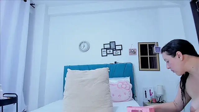 kamila lopez online show from 02-26-26, 08:42