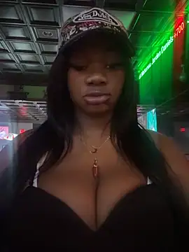 CharismaaBanx online show from 04-25-26, 04:59