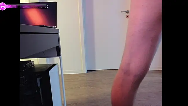 Snapshot of Hot_ToyBoy6974 chatting on 11-08-25, 03:26 Hot ToyBoy6974 online show from 11-08-25, 03:26