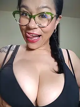 Snapshot of naughty_doll_horny chatting on 05-26-26, 10:24 naughty doll horny online show from 05-26-26, 10:24