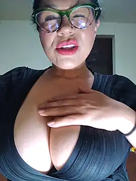 Snapshot of naughty_doll_horny chatting on 05-01-26, 10:09 naughty doll horny online show from 05-01-26, 10:09