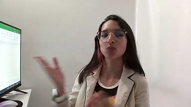 Katalleya jyj online show from 03-11-25, 10:31